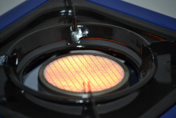 Плита настольная газовая Следопыт - UltrA с керамической горелкой и с переходником на бытовой газовы